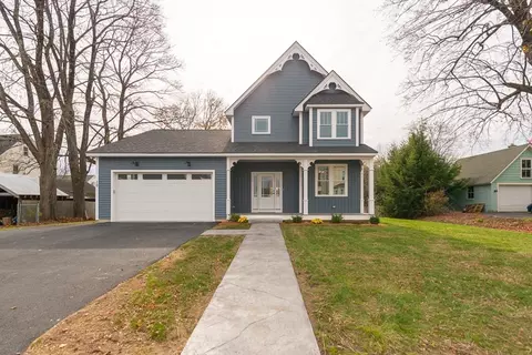 10 Pleasant St, Templeton, MA 01468