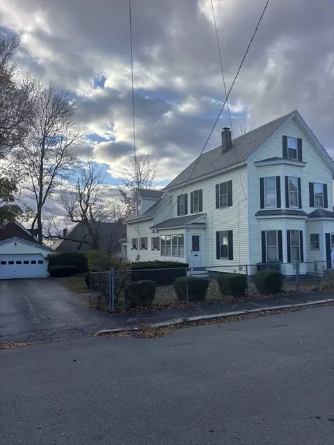 28 May St, Lowell, MA 01850
