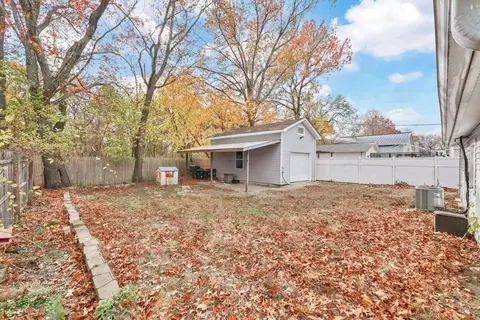 Exterior - 49 Mohegan Ave, Springfield, MA 01151 photo 4 of 4