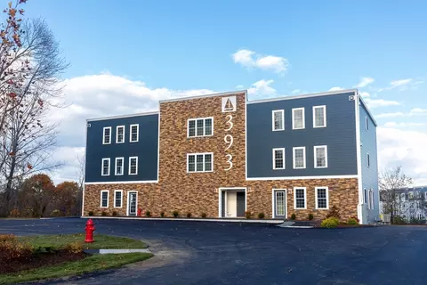 393 Court St #1, Plymouth, MA 02360