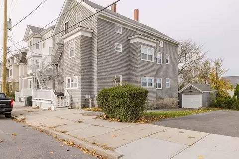 404 Bradford Ave, Fall River, MA 02721