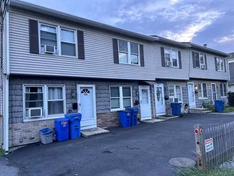 450-458 Riverside Dr #1, Lawrence, MA 01841
