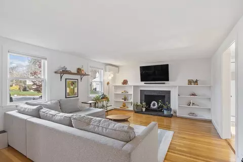61 Postgate Rd, Hamilton, MA 01982 photo 6