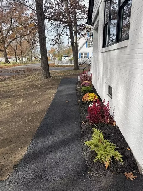 181 Freeman Ter, Springfield, MA 01104 photo 9