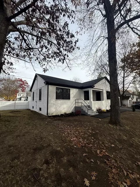 181 Freeman Ter, Springfield, MA 01104 photo 6