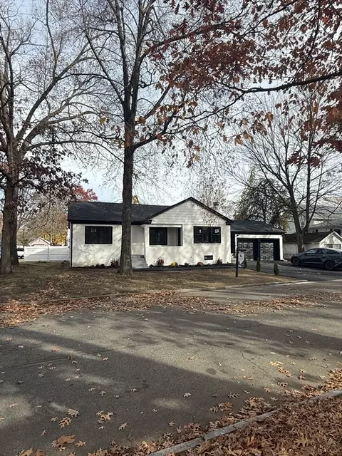 181 Freeman Ter, Springfield, MA 01104