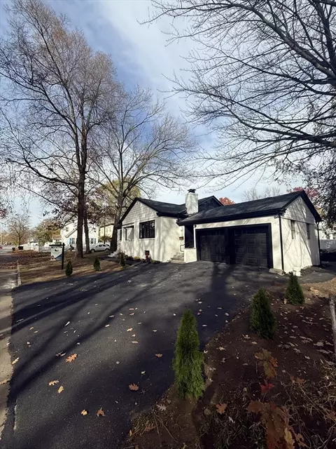 181 Freeman Ter, Springfield, MA 01104 photo 3