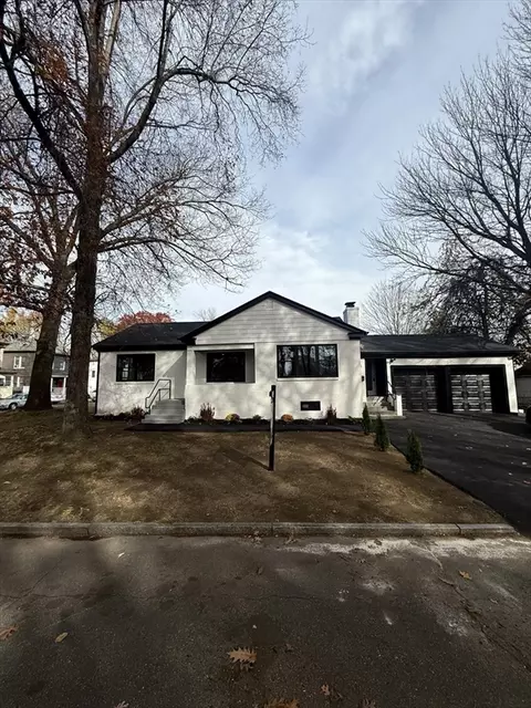 181 Freeman Ter, Springfield, MA 01104 photo 2