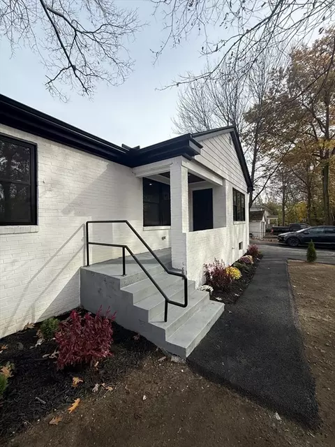 181 Freeman Ter, Springfield, MA 01104 photo 7