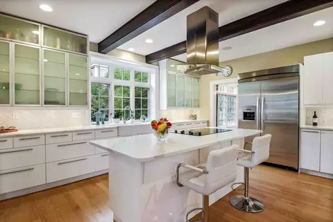 32 Twitchell St, Wellesley, MA 02482 photo 8
