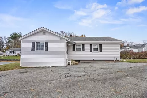Exterior - 78 2nd Island Rd, Webster, MA 01570 photo 7 of 7