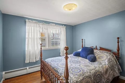 Bedroom - 78 2nd Island Rd, Webster, MA 01570 photo 7 of 8