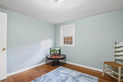 Bedroom - 78 2nd Island Rd, Webster, MA 01570 photo 4 of 8