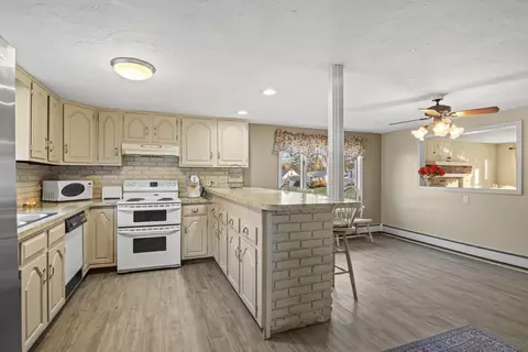 Kitchen - 78 2nd Island Rd, Webster, MA 01570 photo 3 of 5