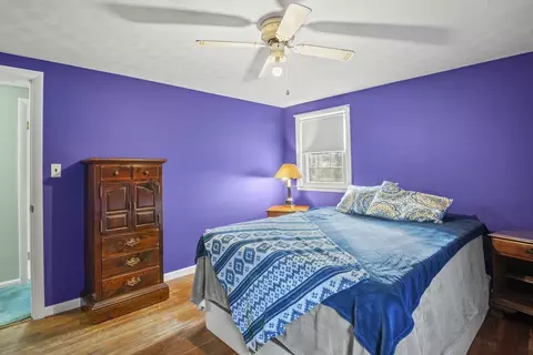 Bedroom - 78 2nd Island Rd, Webster, MA 01570 photo 6 of 8