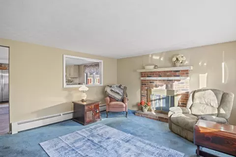 Living - 78 2nd Island Rd, Webster, MA 01570 photo 2 of 3