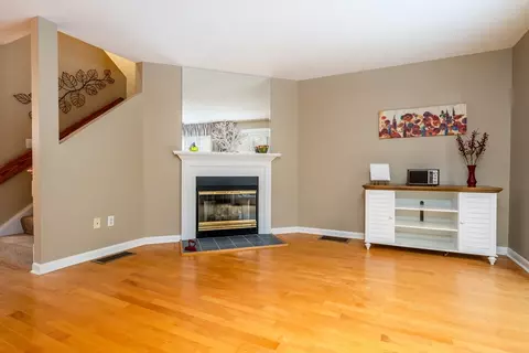 Living - 121 S Shellback Way #121, Mashpee, MA 02649 photo 2 of 3