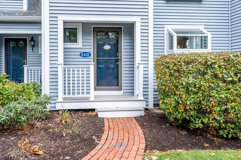 121 S Shellback Way #121, Mashpee, MA 02649