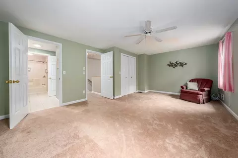 Bedroom - 121 S Shellback Way #121, Mashpee, MA 02649 photo 3 of 4