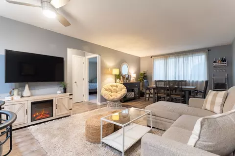 121 Bailey St #F52, Worcester, MA 01602