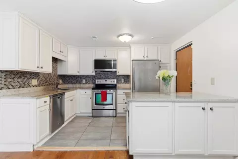 356 Neponset St #E, Canton, MA 02021 photo 17