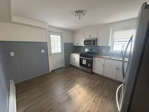 82 Waldorf St, Springfield, MA 01109 photo 18