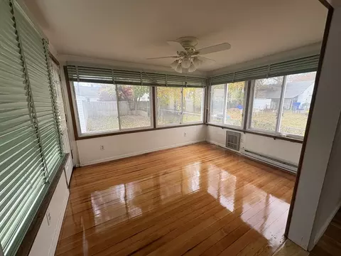 82 Waldorf St, Springfield, MA 01109 photo 12