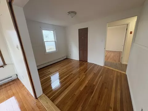 82 Waldorf St, Springfield, MA 01109 photo 10