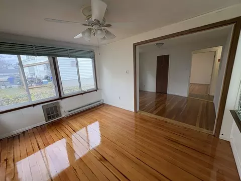 82 Waldorf St, Springfield, MA 01109 photo 16