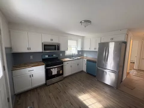 82 Waldorf St, Springfield, MA 01109 photo 17