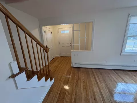 82 Waldorf St, Springfield, MA 01109 photo 11