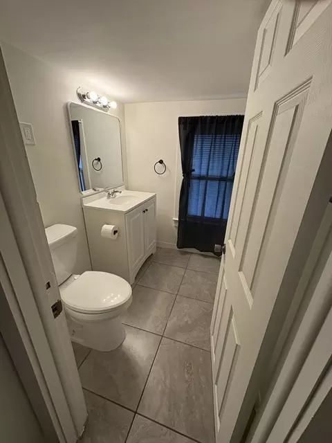 82 Waldorf St, Springfield, MA 01109 photo 27