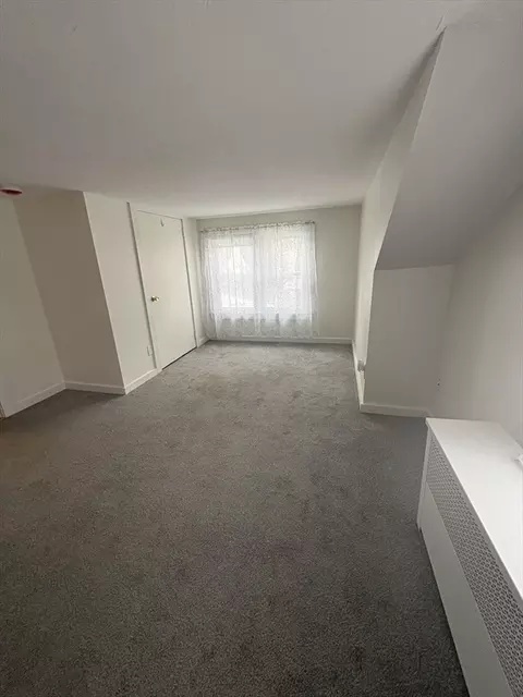 82 Waldorf St, Springfield, MA 01109 photo 25