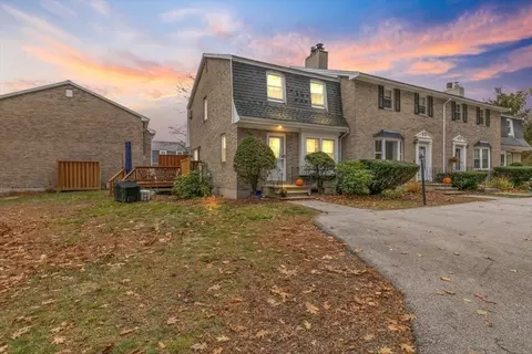 193 Fieldstone Dr #193, Londonderry, NH 03053