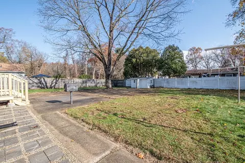 41 Queensbury Dr, Springfield, MA 01129 photo 23