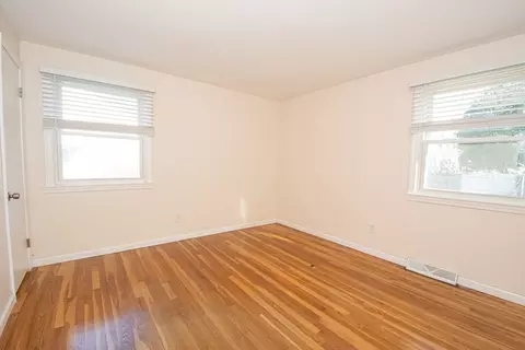41 Queensbury Dr, Springfield, MA 01129 photo 10