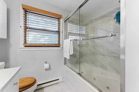 162 Pendleton Ave, Chicopee, MA 01020 photo 23