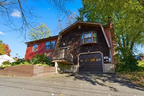 162 Pendleton Ave, Chicopee, MA 01020 photo 2