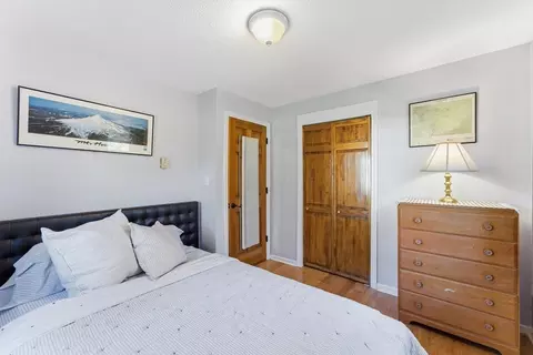 162 Pendleton Ave, Chicopee, MA 01020 photo 14