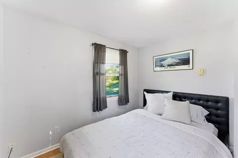 162 Pendleton Ave, Chicopee, MA 01020 photo 13