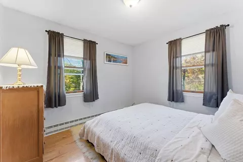 162 Pendleton Ave, Chicopee, MA 01020 photo 12