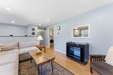 162 Pendleton Ave, Chicopee, MA 01020 photo 5