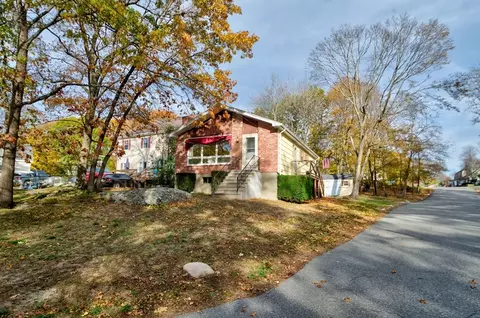 32 Staaf Rd, Saugus, MA 01906 photo 2
