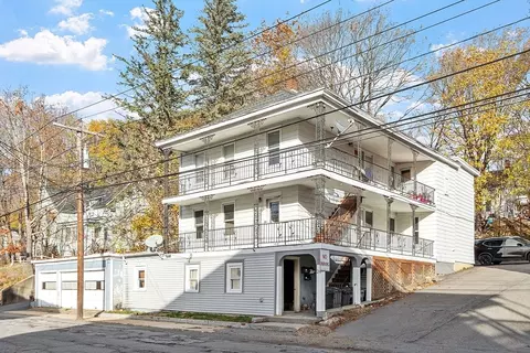 24 Greenwood St, Gardner, MA 01440