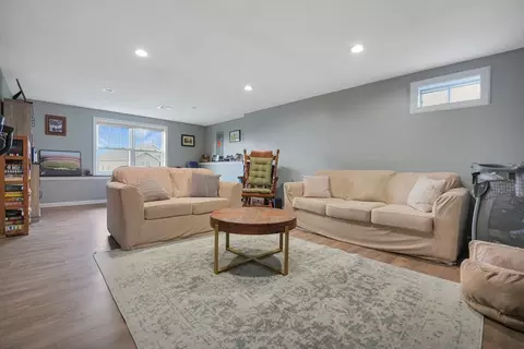 66 Bailey St, Fall River, MA 02724 photo 25