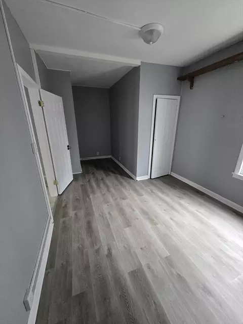 207 209 White St, Springfield, MA 01108 photo 10