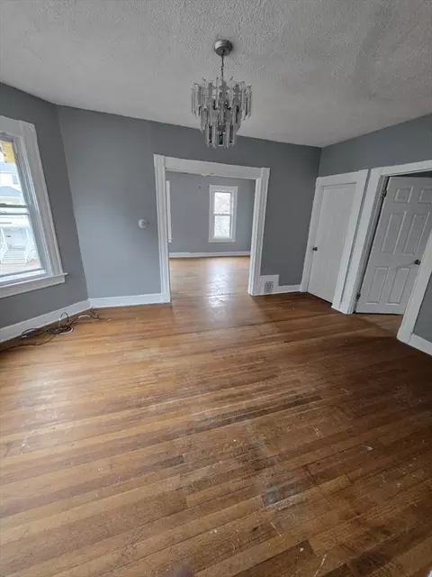 207 209 White St, Springfield, MA 01108 photo 12