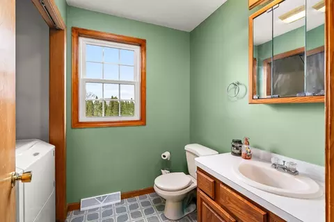 4 Laurel Dr, Easthampton, MA 01027 photo 29