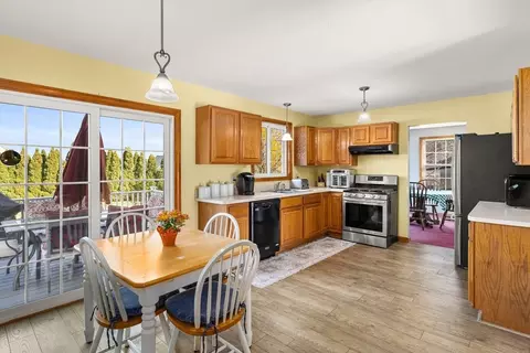 4 Laurel Dr, Easthampton, MA 01027 photo 12