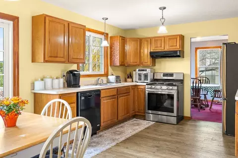4 Laurel Dr, Easthampton, MA 01027 photo 11